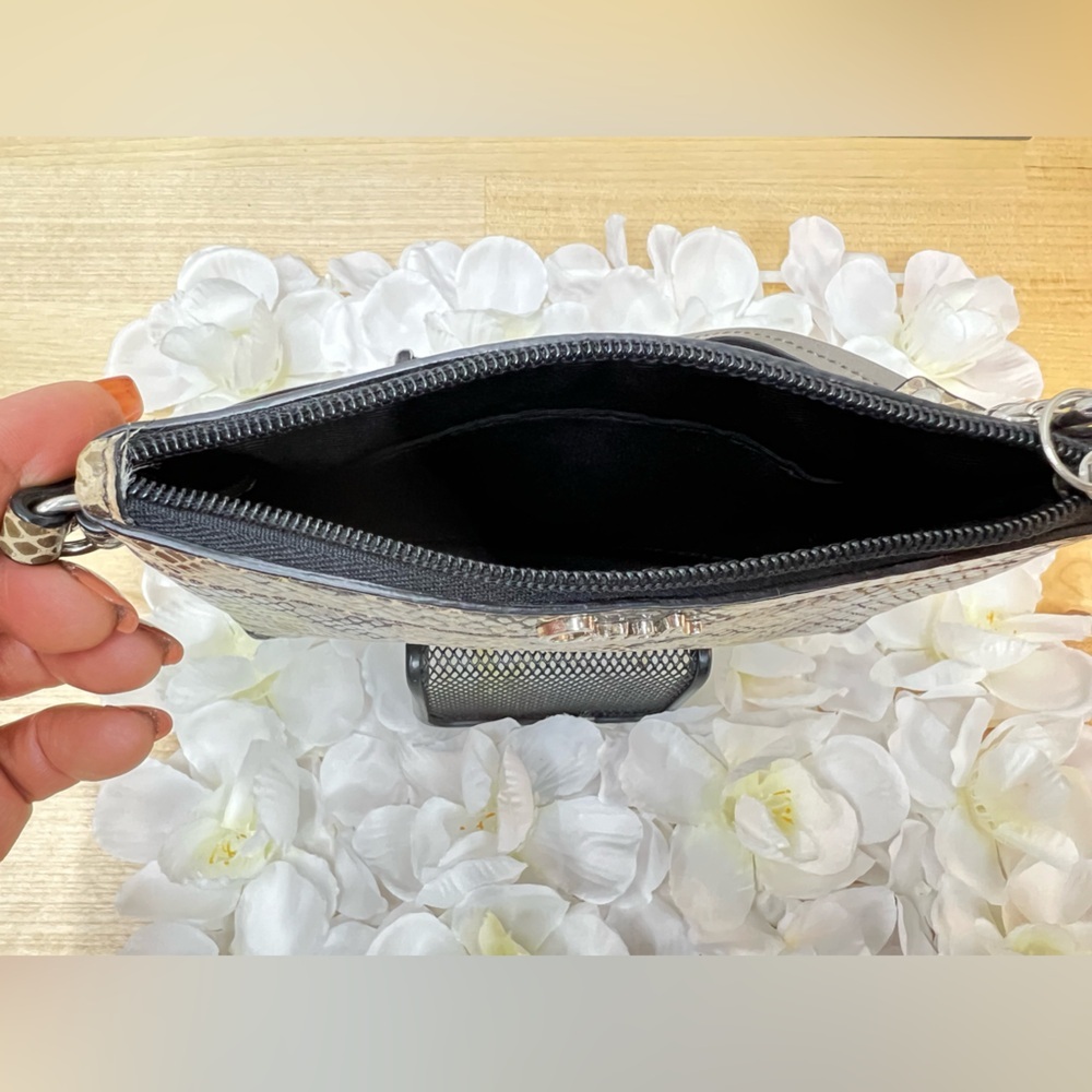 Coach Madison Python-Embossed Leather Wristlet. Madison and Kristin collection - Picture 5 of 6